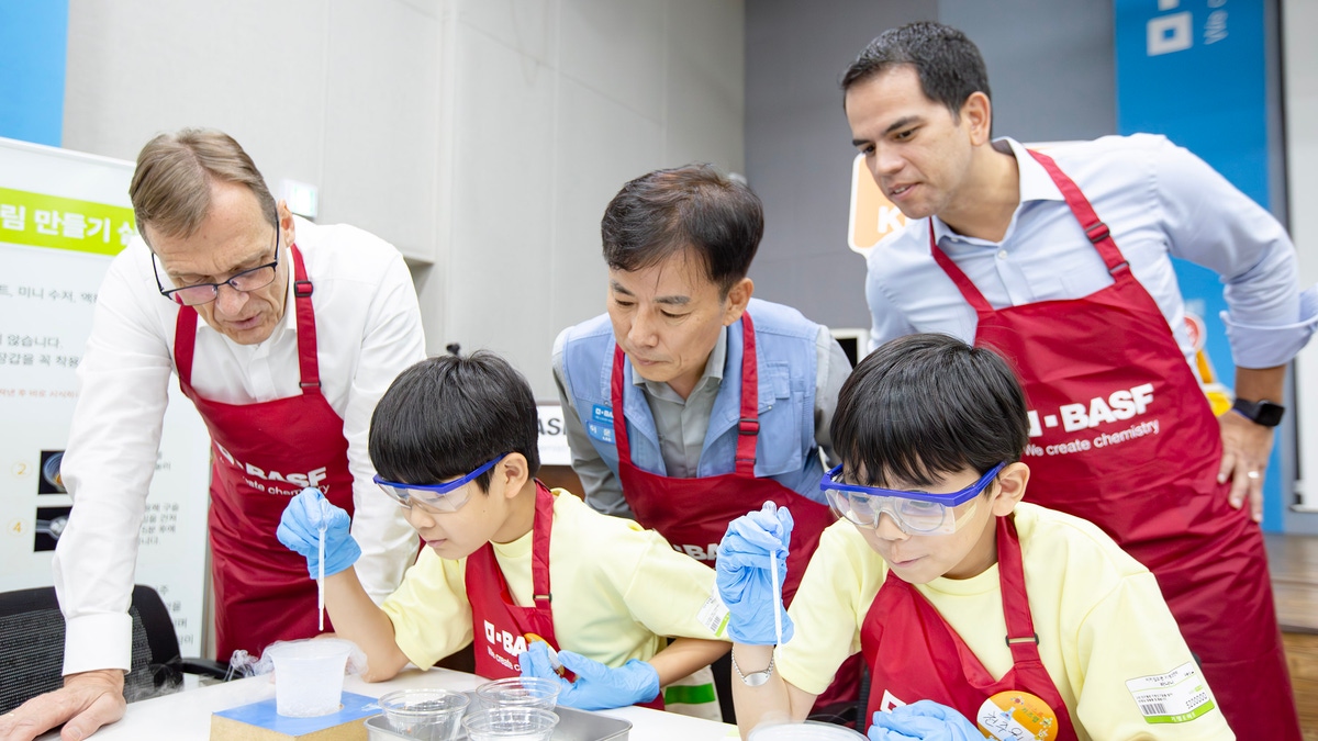 BASF's Kids' Lab Celebrates 21 Years of Inspiring Science Education in Korea