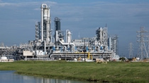 BASF's Freeport, Texas Verbund site is the leading producer of basic chemicals, intermediates and fiber products. Propylene from BASF's steam cracker in Port Arthur, Texas is used to manufacture acrylic acid, a key starting material for numerous other products.
BASF's Freeport, Texas Verbund site is the leading producer of basic chemicals, intermediates and fiber products. Propylene from BASF's steam cracker in Port Arthur, Texas is used to manufacture acrylic acid, a key starting material for numerous other products.