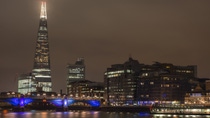 Interpon D2525 wurde für die Aluminiumfassade von The Shard in London verwendet, die mit BREEAM Excellent bewertet wurde - einem weltweit anerkannten Standard zur Bewertung und Zertifizierung der Nachhaltigkeit von Gebäuden und Infrastruktur.
Foto: David Lichtneker Interpon D2525 wurde für die Aluminiumfassade von The Shard in London verwendet, die mit BREEAM Excellent bewertet wurde - einem weltweit anerkannten Standard zur Bewertung und Zertifizierung der Nachhaltigkeit von Gebäuden und Infrastruktur.
Foto: David Lichtneker