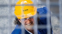 Engineer in protective workwear at the BASF Ludwigshafen production site Engineer in protective workwear at the BASF Ludwigshafen production site