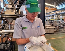 Mr. Nuttapon Kheankaew from Teamplas shows the white pellets recycled with BASF’s IrgaCycle® at its recycling plant in Chachoengsao, Thailand. Mr. Nuttapon Kheankaew from Teamplas shows the white pellets recycled with BASF’s IrgaCycle® at its recycling plant in Chachoengsao, Thailand.