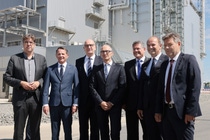 „Battery Materials meets Recycling“ on June 29, 2023 at BASF in Schwarzheide, Germany. From left to right: Michael Kellner Parliamentary State Secretary at the Federal Minister for Economic Affairs and Climate Action, Jürgen Fuchs, Managing Director of BASF Schwarzheide GmbH, Dr. Dietmar Woidke, Minister President of the State of Brandenburg, Dr. Peter Schuhmacher, President Battery Materials and Recycling and Catalysts division, Maroš Šefčovič, European Commission Vice-Presidentfor Inter-institutional Relations and Foresight, Dr. Martin Brudermüller, Chairman of the Board of Executive Directors of BASF SE, Dr. Robert Habeck, Federal Minister for Economic Affairs and Climate Action „Battery Materials meets Recycling“ on June 29, 2023 at BASF in Schwarzheide, Germany. From left to right: Michael Kellner Parliamentary State Secretary at the Federal Minister for Economic Affairs and Climate Action, Jürgen Fuchs, Managing Director of BASF Schwarzheide GmbH, Dr. Dietmar Woidke, Minister President of the State of Brandenburg, Dr. Peter Schuhmacher, President Battery Materials and Recycling and Catalysts division, Maroš Šefčovič, European Commission Vice-Presidentfor Inter-institutional Relations and Foresight, Dr. Martin Brudermüller, Chairman of the Board of Executive Directors of BASF SE, Dr. Robert Habeck, Federal Minister for Economic Affairs and Climate Action