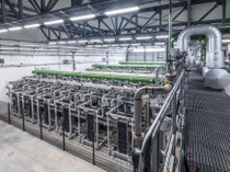 The individual electrolyzer modules are linked to each other and to the H2 network at the site in three so-called arrays. Photo: BASF SE The individual electrolyzer modules are linked to each other and to the H2 network at the site in three so-called arrays. Photo: BASF SE