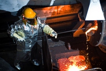 An operator at the Seneca, South Carolina, site recycles precious metals from a scrapped catalytic convertor. The site serves as BASF’s global production hub for the recycling of end-of-life automotive and chemical catalysts, allowing for the efficient recovery and recycling of the precious metals contained inside. This creates a sustainable secondary supply source for such limited global resources. An operator at the Seneca, South Carolina, site recycles precious metals from a scrapped catalytic convertor. The site serves as BASF’s global production hub for the recycling of end-of-life automotive and chemical catalysts, allowing for the efficient recovery and recycling of the precious metals contained inside. This creates a sustainable secondary supply source for such limited global resources.