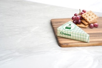 Combining BASF Joncryl® HPB with UPM SolideTM Lucent for excellent moisture and grease resistance
Photo: BASF
Combining BASF Joncryl® HPB with UPM SolideTM Lucent for excellent moisture and grease resistance
Photo: BASF