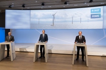 Michael Vassiliadis, Chairman of the Mining, Chemical and Energy Industries Union (IG BCE) and the CEOs of RWE and BASF, Dr. Markus Krebber and Dr. Martin Brudermüller. Michael Vassiliadis, Chairman of the Mining, Chemical and Energy Industries Union (IG BCE) and the CEOs of RWE and BASF, Dr. Markus Krebber and Dr. Martin Brudermüller.